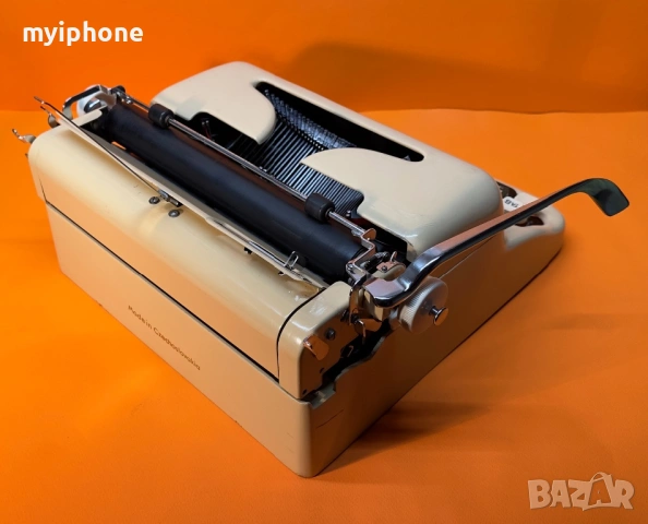 	Пишеща Машина Consul 3 цвята Кирилица нова лента топ състояние, снимка 3 - Антикварни и старинни предмети - 53988055
