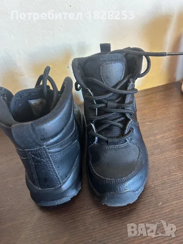 Детски боти Nike , снимка 2 - Детски боти и ботуши - 56325323