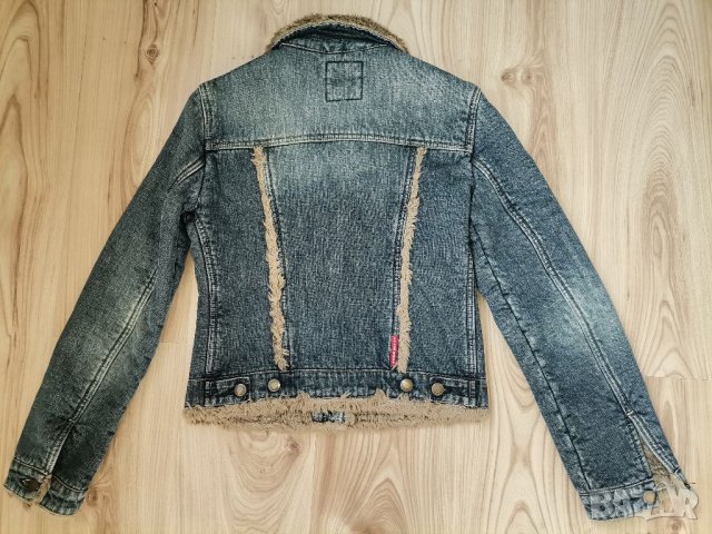 Дамско дънково яке MISS SIXTY оригинал, size S, много топло, произведено в Италия, много запазено, снимка 5 - Якета - 35189114