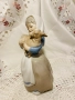 порцеланова статуетка , снимка 2