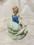 порцеланова статуетка , снимка 4