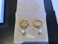 Нови Дамски Обеци Christian Dior 30 Montaigne CD Logo Pearl Drop Earrings с плен комплект аксесоари, снимка 3