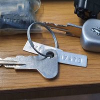 Комплект ключове с ключалки и патрон за Ferarri 360 Modena , снимка 4 - Части - 31908612
