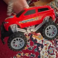 Детска играчка червена кола джет, снимка 2 - Коли, камиони, мотори, писти - 42921092