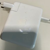 140W USB-C Apple MacBook Pro Оригинално Зарядно, снимка 4 - Друга електроника - 44309529
