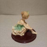 Много красива рядка Винтаж фигурка статуетка на балерина от порцеланова смола., снимка 3 - Статуетки - 44452359
