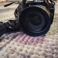 Nikon d3000+ Nikkor AF-S 35mm, f/1.8 G DX, снимка 4 - Фотоапарати - 44774227