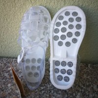 Силиконови сандалки номер 26 Chicco, снимка 5 - Детски сандали и чехли - 29661643