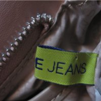 Versace Jeans Couture розова дамска оригинална чанта, снимка 14 - Чанти - 44727009