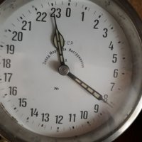 Корабен часовник от съветска подводница. Произведен в СССР през 50 те., снимка 2 - Антикварни и старинни предмети - 31794891