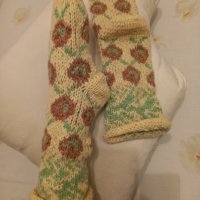 Ръчно плетени дамски чорапи от вълна, размер 38, снимка 4 - Дамски чорапи - 44406171