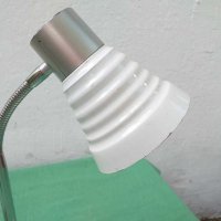 Метална нощна лампа, снимка 3 - Настолни лампи - 30007848