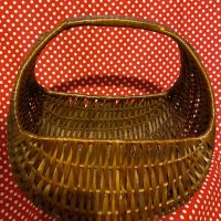 Плетена кошница , снимка 1 - Декорация за дома - 42872262