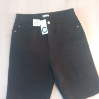 Нови черни къси дънкови панталони с висока талия М, снимка 2 - Къси панталони и бермуди - 44793997