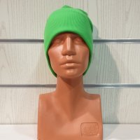 Нова дамска зимна шапка рипс с подгъв в неонов зелен цвят, снимка 3 - Шапки - 39332980