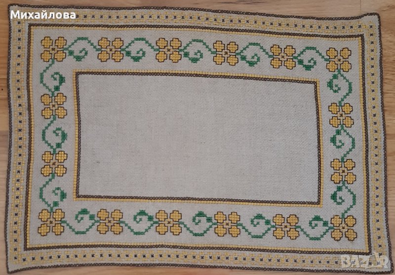 Ръчна бродерия каре, снимка 1