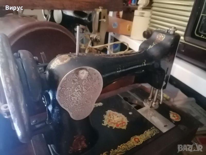 Стара ръчна шевна машина синигер , снимка 1