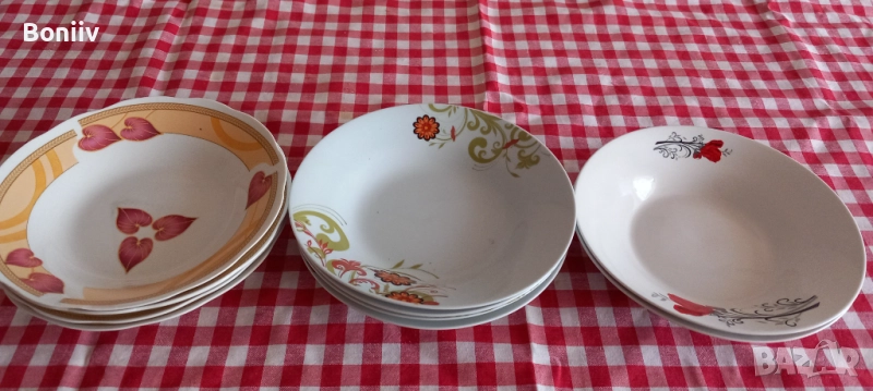 Порцеланови чинии, снимка 1