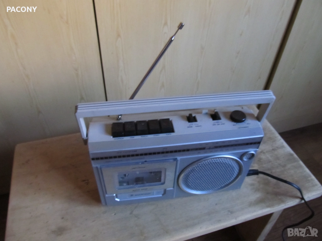 радио - 2 броя, снимка 1