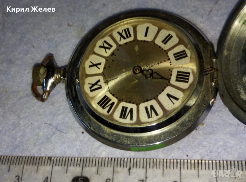 МОЛНИЯ Стар Мех. РУСКИ ДЖОБЕН ЧАСОВНИК МЪЛНИЯ СССР с ОРНАМЕНТИРАНИ КАПАЦИ и РИМСКИ ЦИФЕРБЛАТ 17192, снимка 1