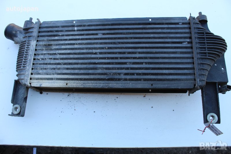 Интеркулер Нисан патфайндер р51 2.5дци 08г Nissan pathfinder r51 2.5dci 2008, снимка 1