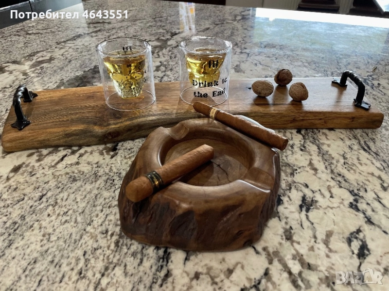 Поднос и пепелник от орех, снимка 1