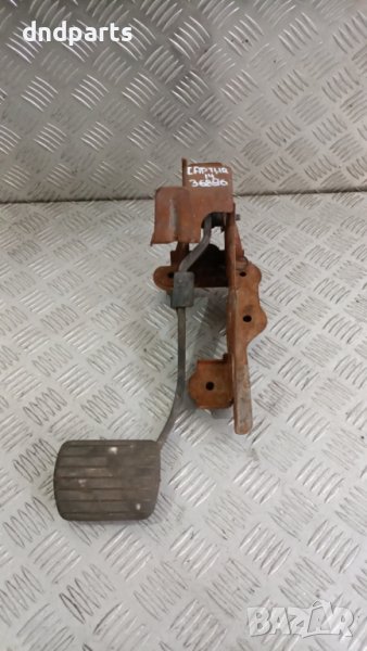 Спирачен педал Renault Captur 2014 Auto	, снимка 1