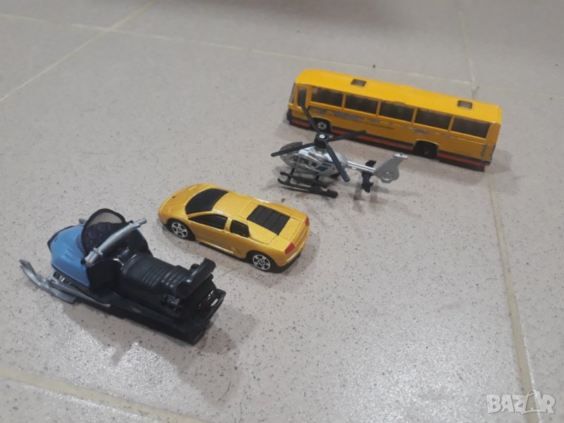 Железни колички - автобус - хеликоптер - моторна шейна сноуджет , снимка 1