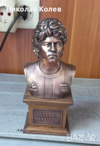 Бюст на Диего Марадона.Медна галванопластика, снимка 4 - Статуетки - 51583808