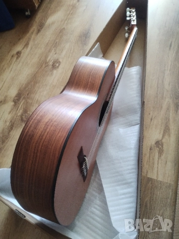 Нова класическа китара"Kremona Sevilla"., снимка 10 - Китари - 50380619
