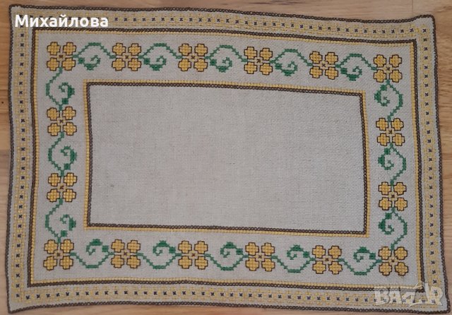 Ръчна бродерия каре