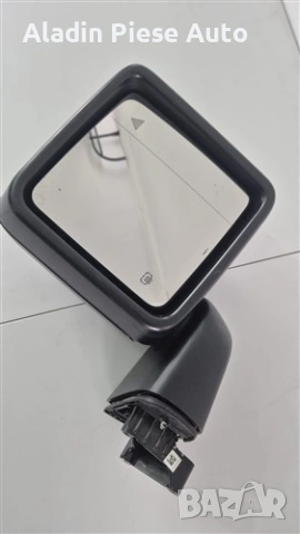 Десен огледало Jeep Rubicon 8-пинов щепсел , снимка 4 - Аксесоари и консумативи - 53945023