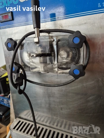 продавам професионална машина за сладолед , снимка 2 - Машини за сладолед - 50562159