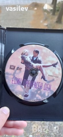 Един прекрасен ден DVD , снимка 2 - DVD филми - 42620669