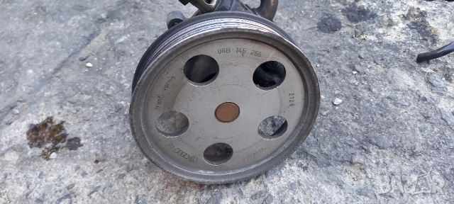 Хидравлична помпа Audi A4 B6 2.0 131к.с., снимка 2 - Части - 51555573