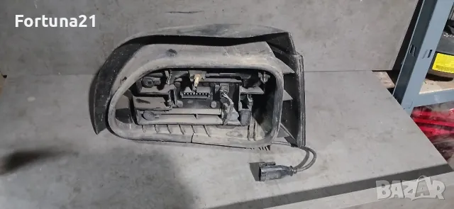 Renault Clio - оригинален стоп, снимка 2 - Части - 49379827