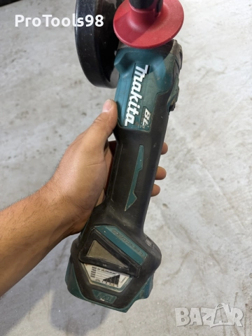 Makita DGA511 безчетков ъглошлайф, снимка 2 - Ъглошлайфи - 56120625