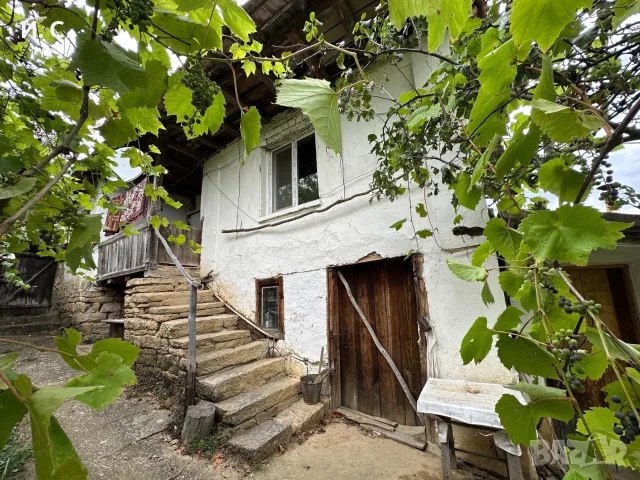 Къща в село Къкрина
