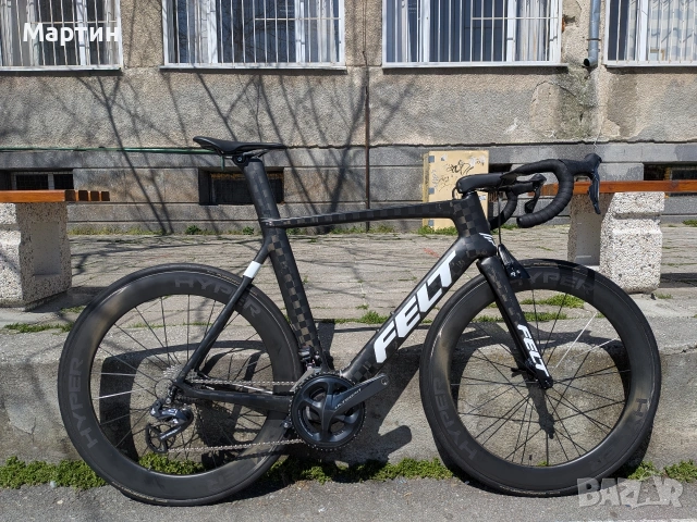 Висок клас аеро шосеен велосипед Felt AR FRD