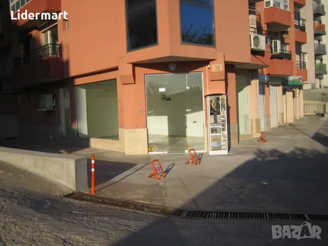 Паркоместа / плац за 5 автомобила