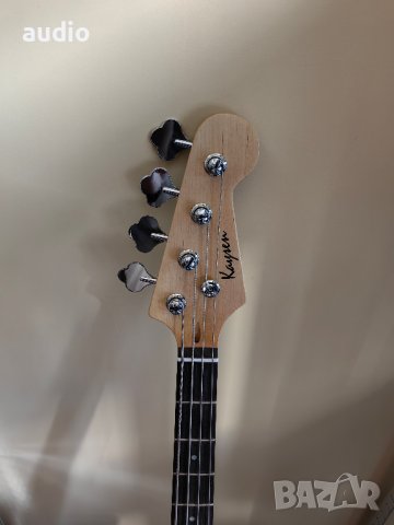 Бас китара четири струнна цвят син металик, снимка 3 - Китари - 42907667