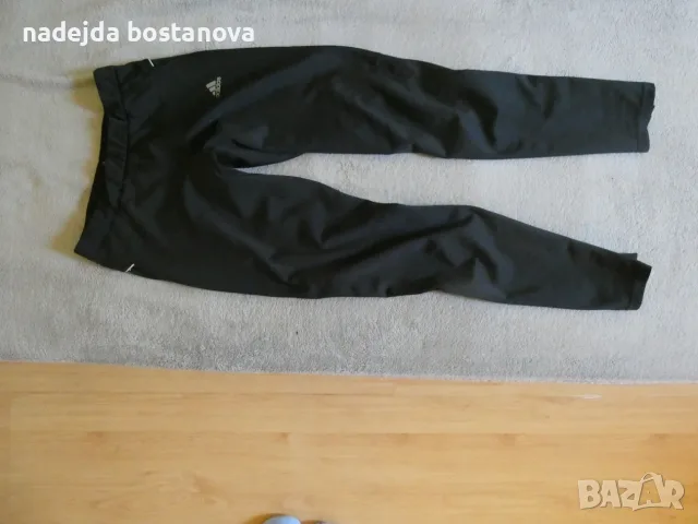 продавам дамска долница на марката adidas,размер s