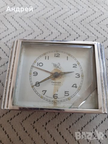 Стар часовник,будилник Пионер, снимка 2 - Други ценни предмети - 29619172