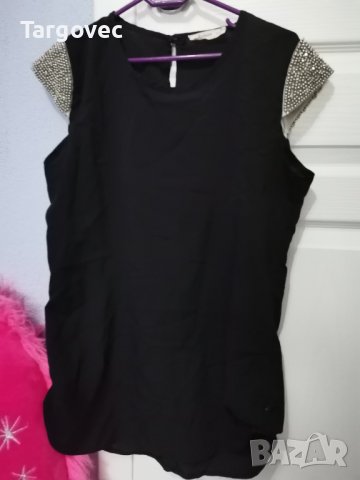 Дамска черна блузка , снимка 1 - Тениски - 40495213