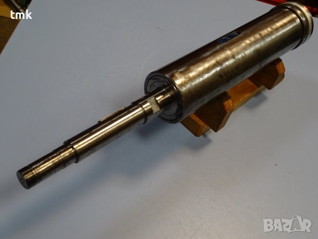 шпиндел за шлайф Femina 6.554/1 Ø80mm 2850 min-1, снимка 7 - Резервни части за машини - 37033581