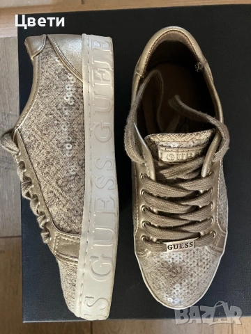 Маратонки Guess, снимка 3 - Маратонки - 54312851