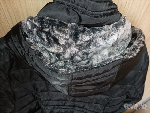 Зимно яке с подвижна качулка , снимка 7 - Якета - 44228297