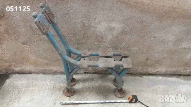 масивни чигунени крака от пейка 