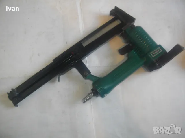 PREBENA НЕМСКИ ОРИГИНАЛЕН ПРОФЕСИОНАЛЕН ПНЕВМАТИЧЕН ТАКЕР ЗА ПИРОНИ ТИП J 32мм ОТЛИЧЕН ПОЧТИ НОВ, снимка 18 - Други инструменти - 49427555