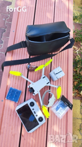 Продавам дрон DJI Mini 3 Pro с аксесоари